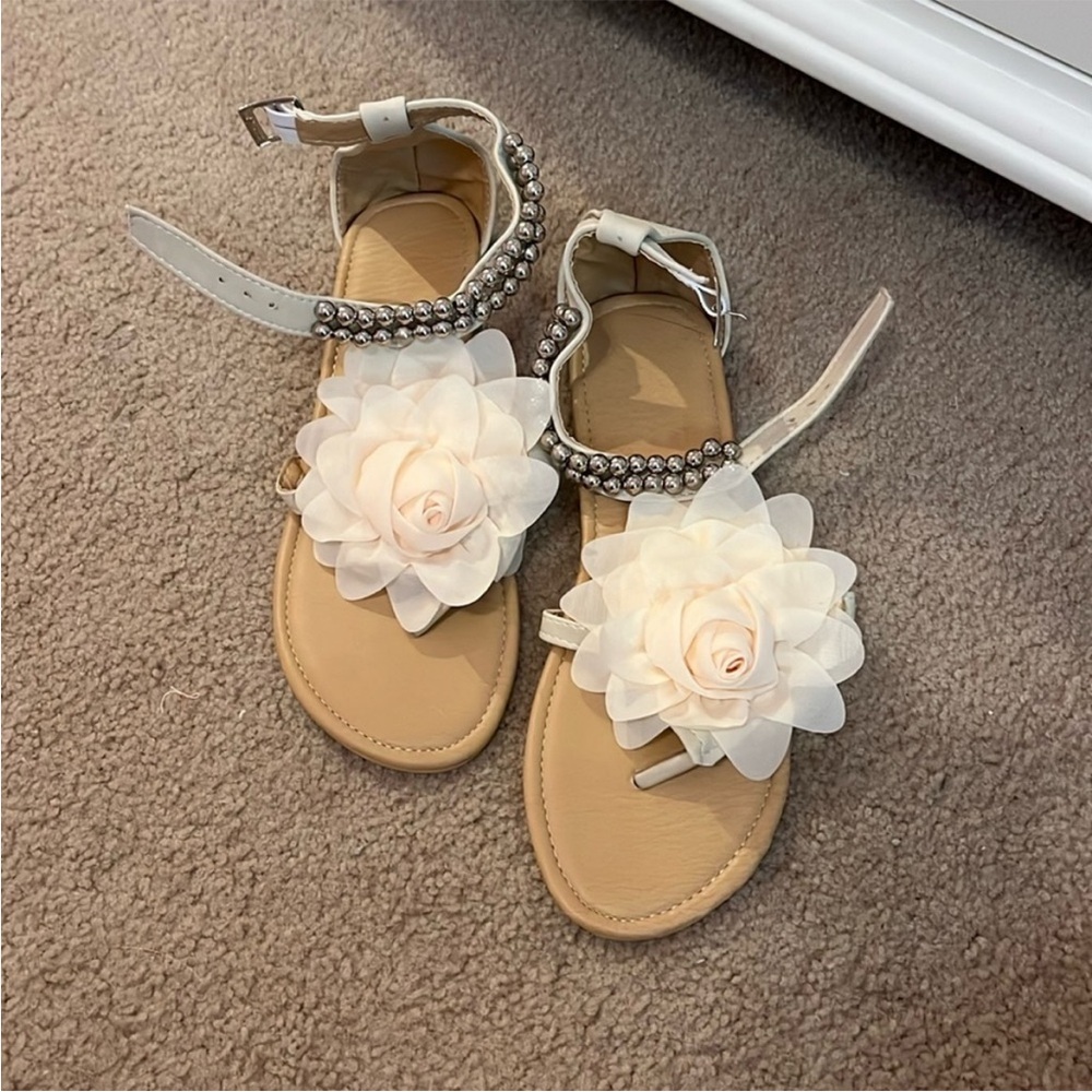 Floral Embellished Sandals with silver pearls